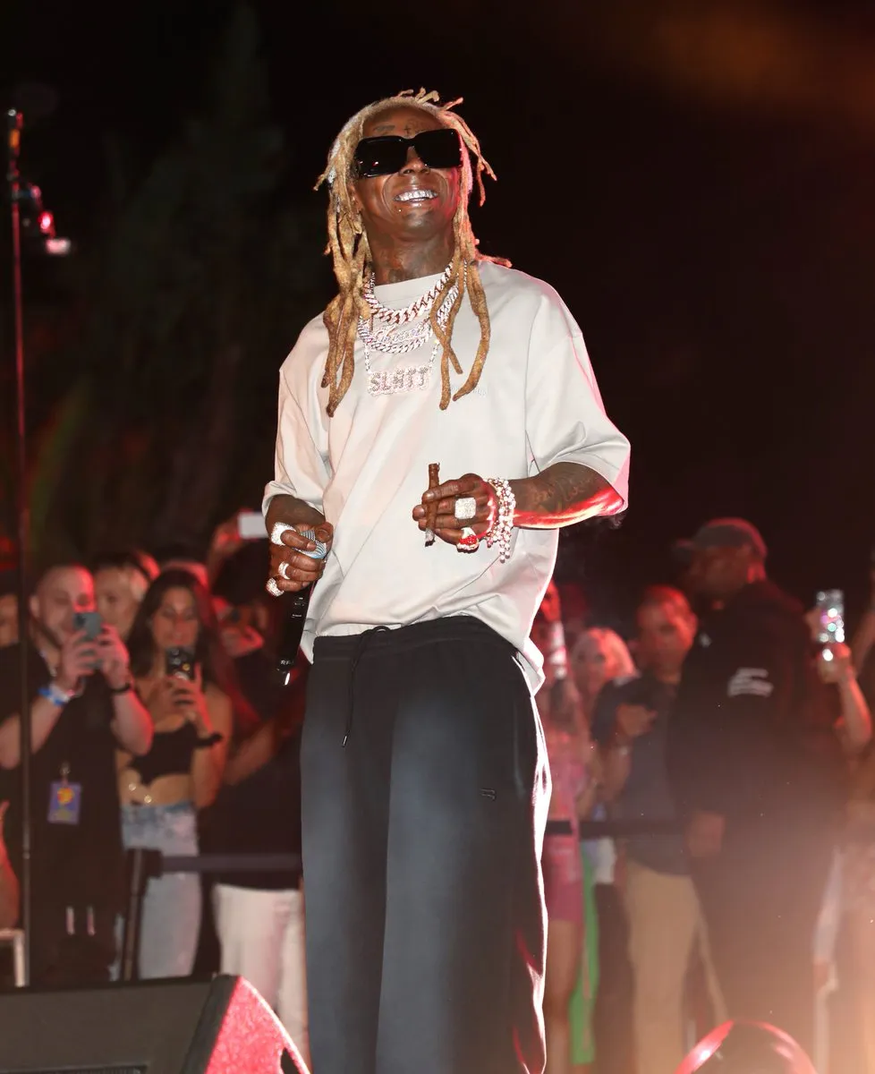 image_68c119069a9e7 Move with the unstoppable rhythm of Lil Wayne as he turns every step into success
