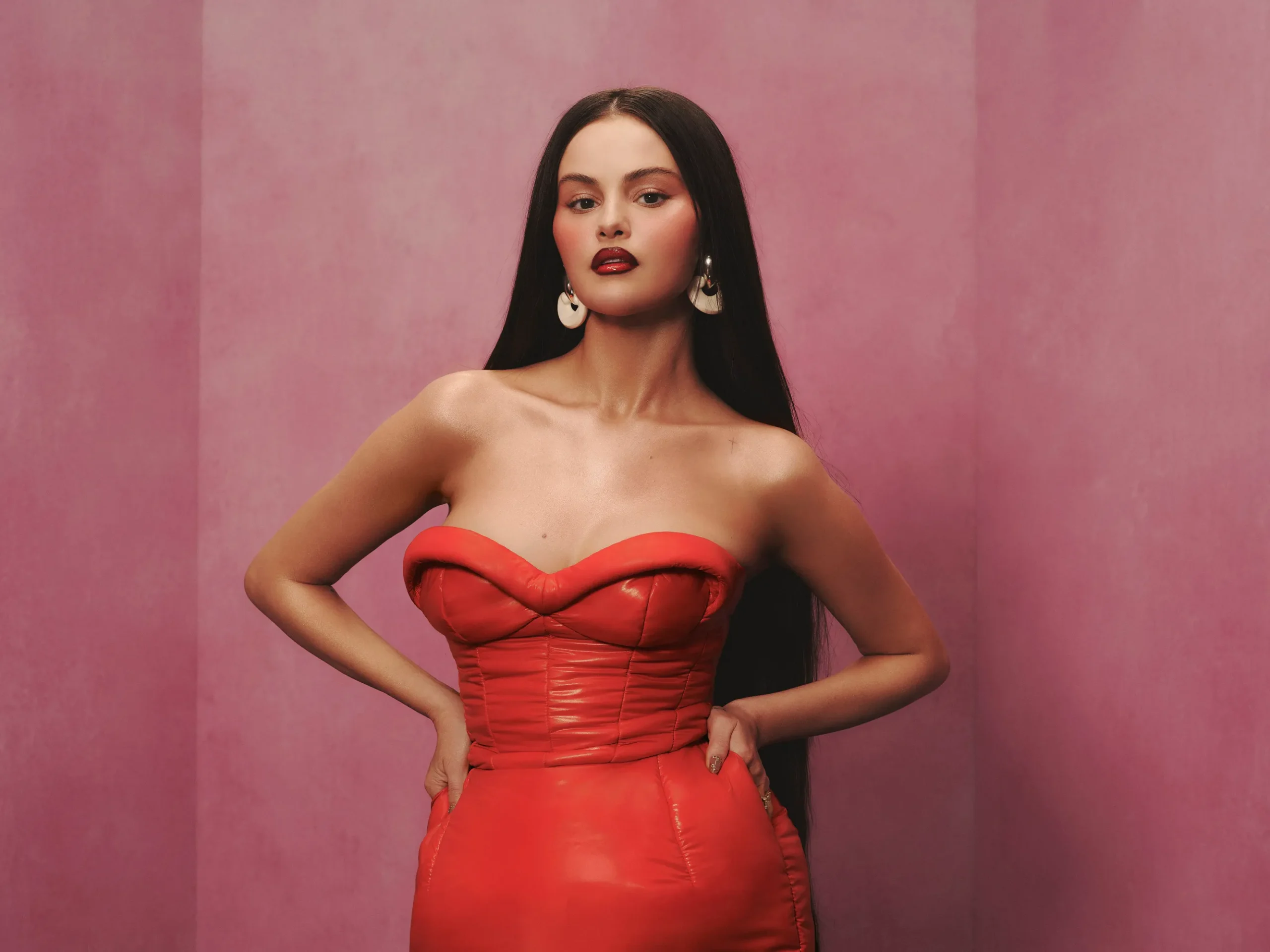 Selena Gomez Splurges on $20 Million Oceanfront Mansion