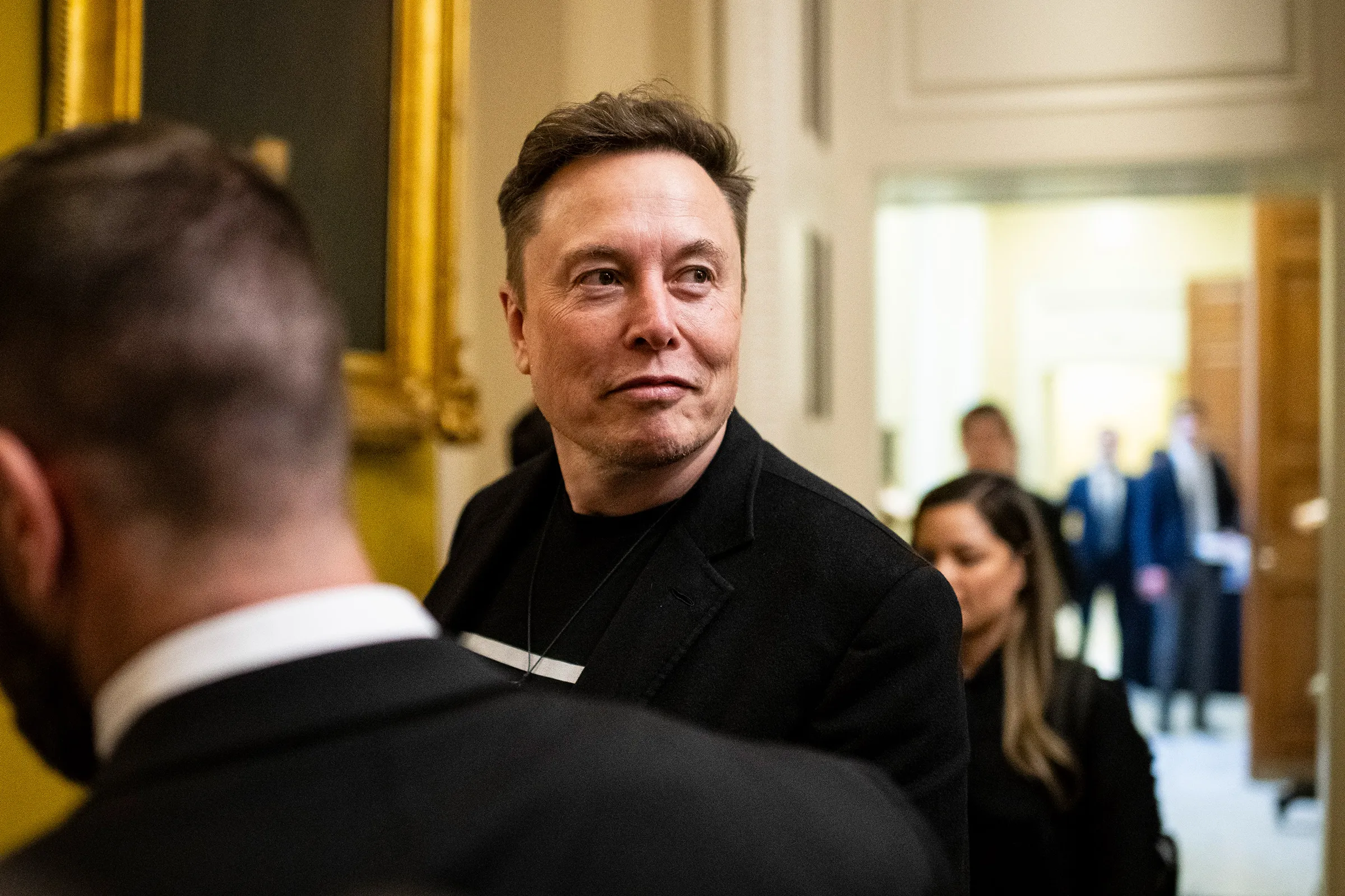 One of the Richest Men Alive, Yet Elon Musk Still Rents — And Girlfriends Keep Leaving