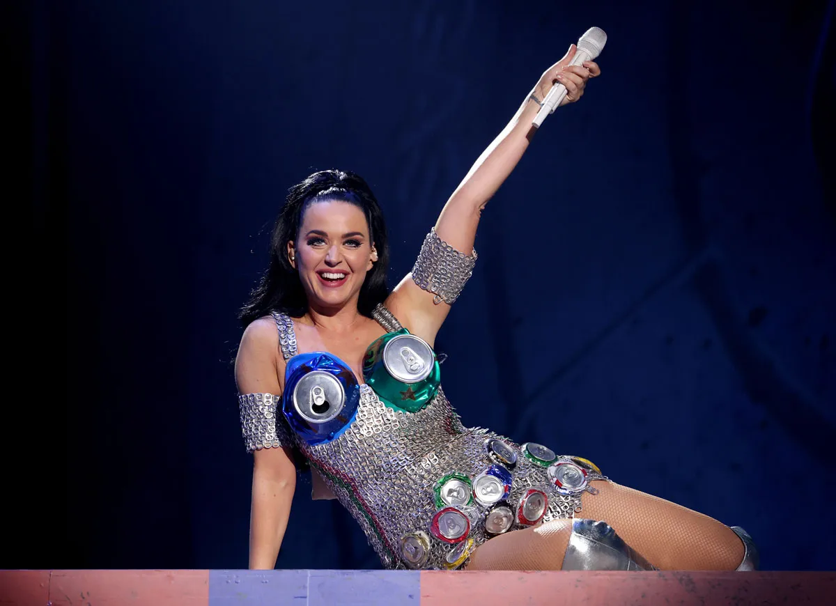 image_68c1389d65388 The technical team's carelessness caused Katy Perry to face a dangerous incident on stage - Her current situation makes fans extremely worried