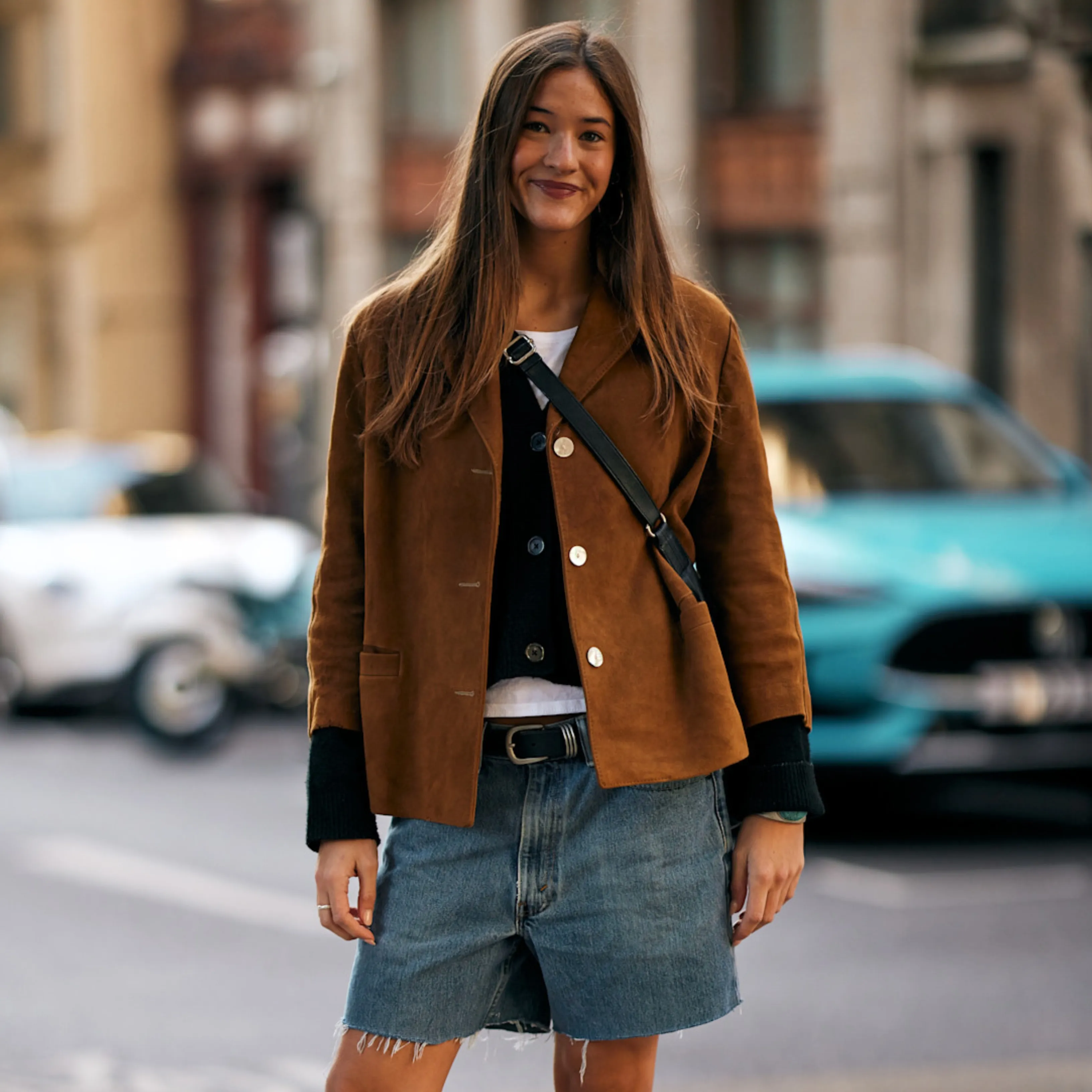 image_68c14459ad858 Brown Just Replaced Black as Denim’s Chicest Match