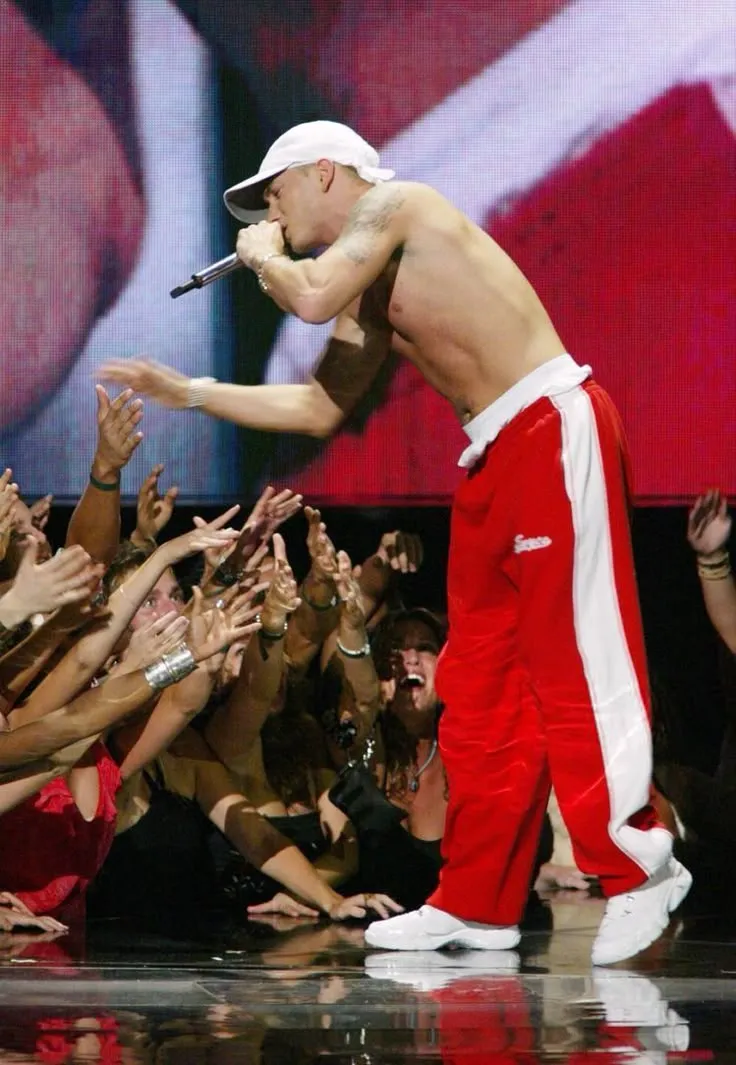 image_68c250184dbb7 Eminem Runs Every Day to Stay Sober – But No One Expected This Habit to Become the ‘Anti-Addiction Medicine’ Even Doctors Talk About!