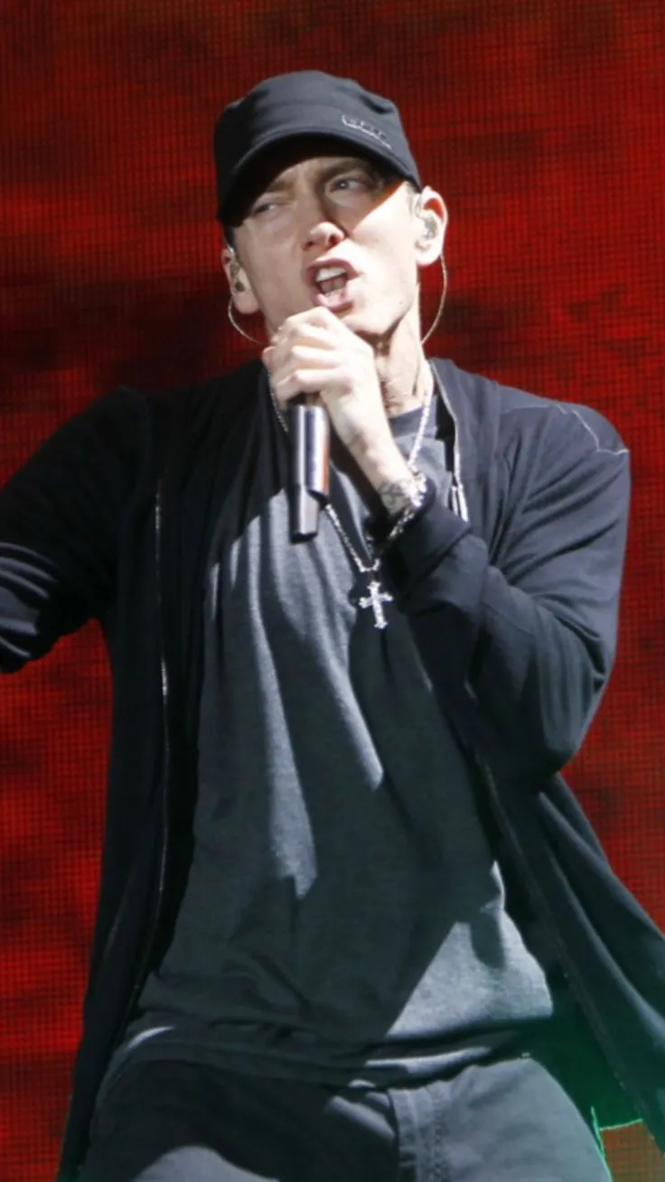 image_68c25018b0ace Eminem Runs Every Day to Stay Sober – But No One Expected This Habit to Become the ‘Anti-Addiction Medicine’ Even Doctors Talk About!