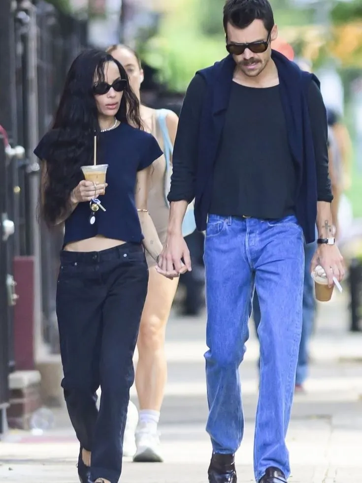 image_68c263a5931a0 Sweet Love or Looming Heartbreak? Harry Styles Leaves Zoë Kravitz’s Friends Uneasy