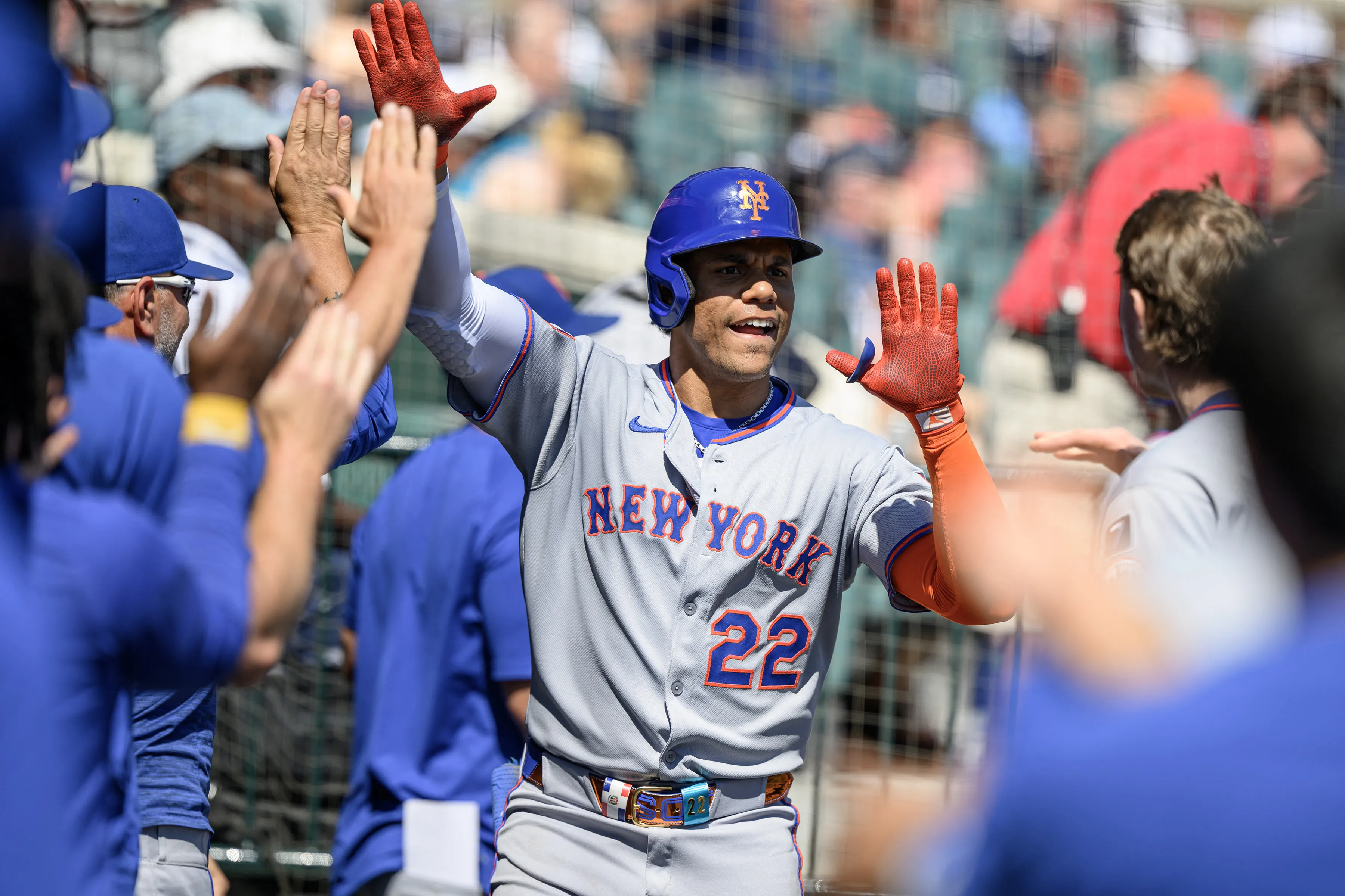 image_68c2829dcbd69 Juan Soto Stuns Fans by Praising Mets Coach After Joining Baseball’s Most Elite Club