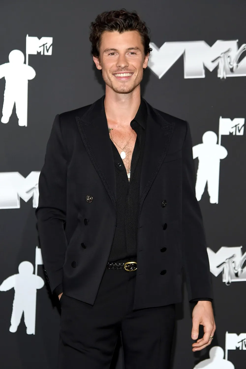 image_68c3a522ce427 Shawn Mendes Skips VMAs 2025 — Avoiding Camila Cabello and Sabrina Carpenter?