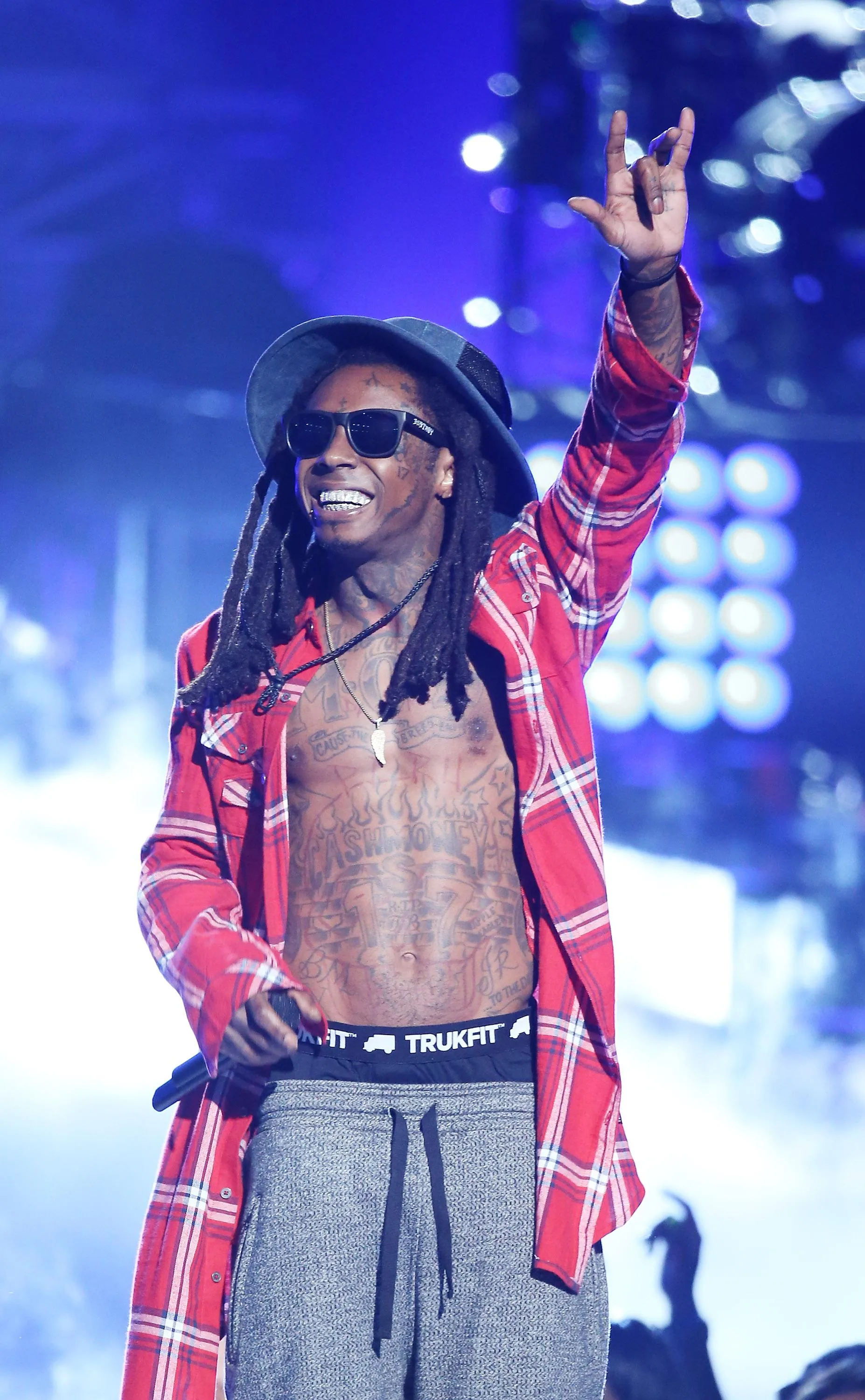image_68c3ce8c2d465 Lil Wayne Ignites the Stage as NBA Legend Shawn Kemp Parties Hours Before Home Detention Begins