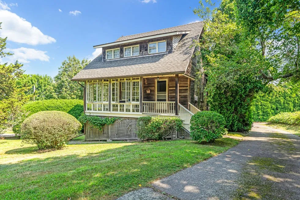 image_68c3d057a2b83 You Can Be Taylor Swift’s Neighbor for $12.2 Million