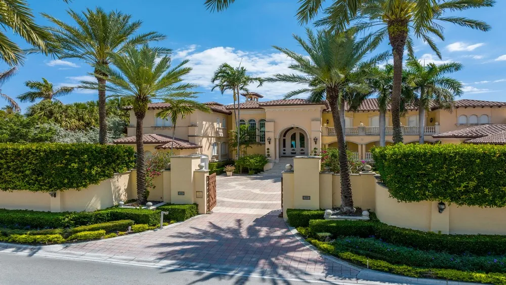 image_68c3d3112d514 Lil Wayne Stunned as Birdman Uses $50M Deal to Snag Gold Plated Miami Mansion and Offers Him a Spot Inside