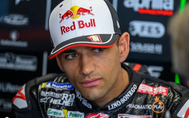 Neil Hodgson Suspects Aprilia Told Bezzecchi to Accept Something About Jorge Martin at Misano 19 Neil Hodgson Suspects Aprilia Told Bezzecchi to Accept Something About Jorge Martin at Misano