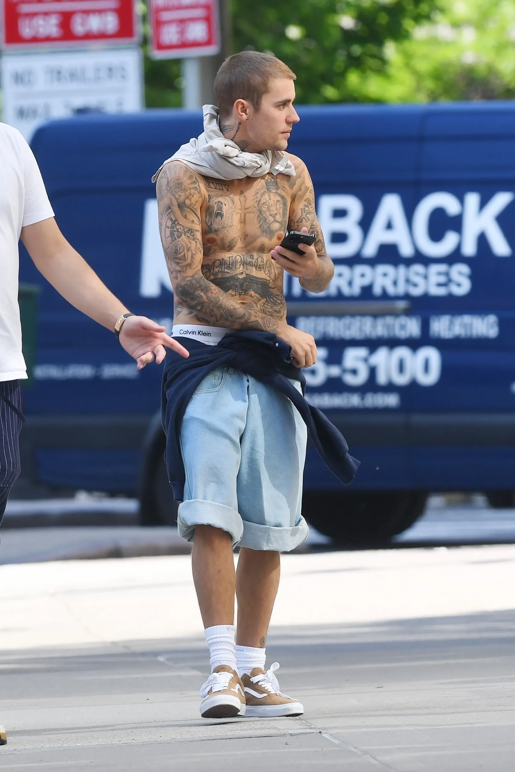 The Hidden Meaning Behind Justin Bieber’s Tattoo — And How It Reveals His Deepest Struggles
