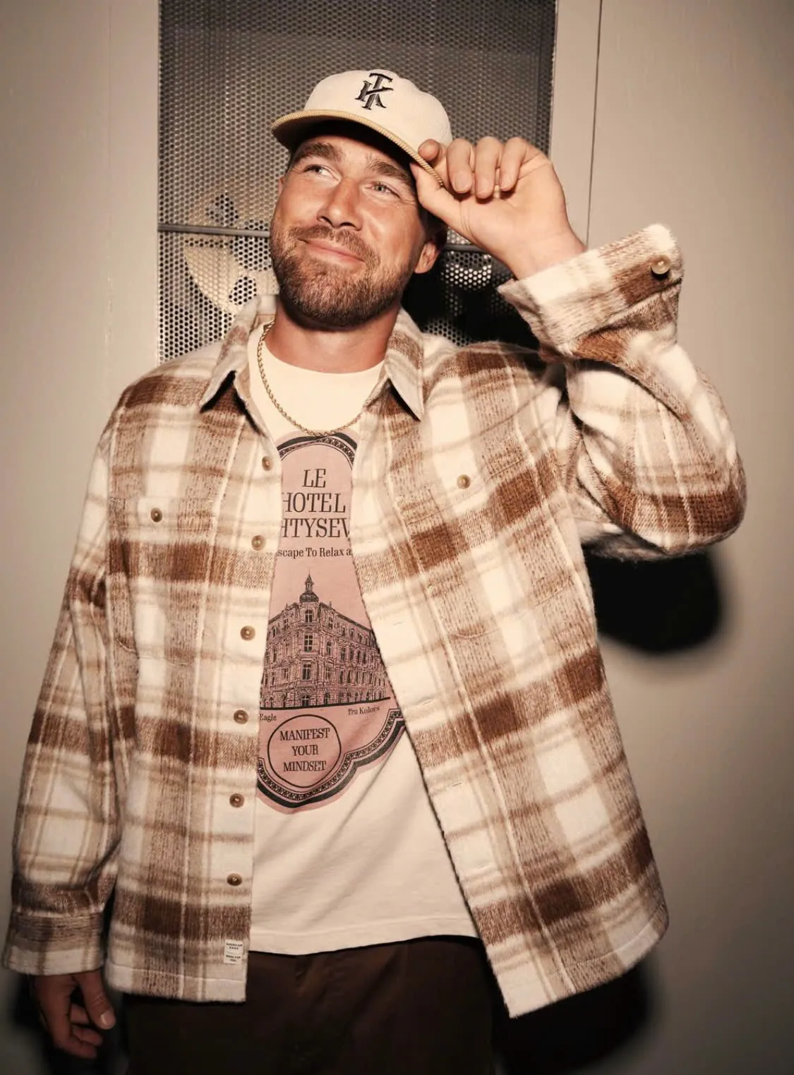 image_68c4ee2260df1 Sydney Sweeney Scandal Gradually Cools Down, Travis Kelce Continues to Make a Storm with the Launch of American Eagle x Tru Kolors Collaboration