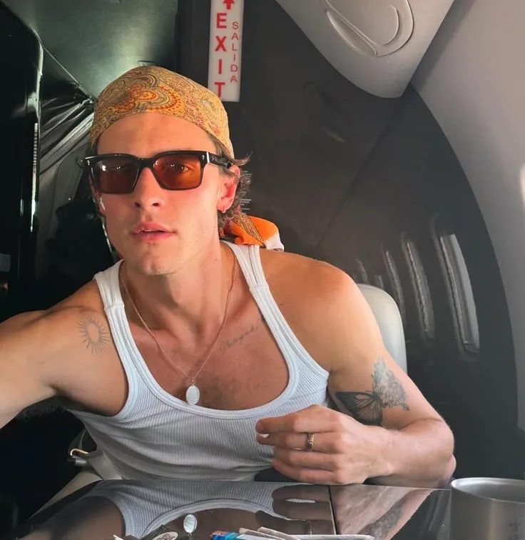 image_68c5b6595d322 Shawn Mendes Shares Joyful Airplane Snaps During Luxurious Getaway