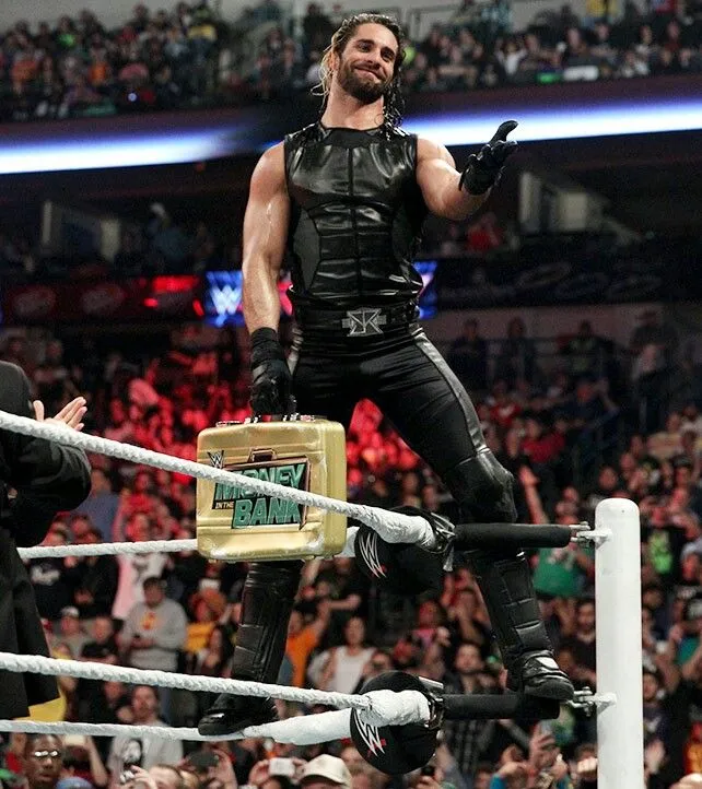 image_68c782c2515bf Experts say that competing until 45 is entirely possible if Seth Rollins maintains his health – but WWE fans are panicking over shocking retirement rumors!