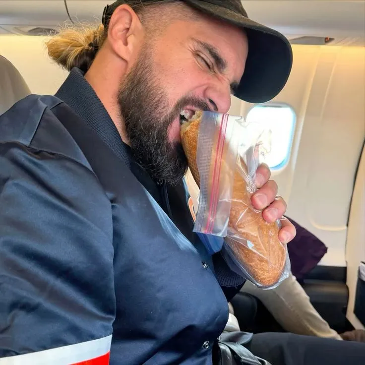 Experts say that competing until 45 is entirely possible if Seth Rollins maintains his health – but WWE fans are panicking over shocking retirement rumors!