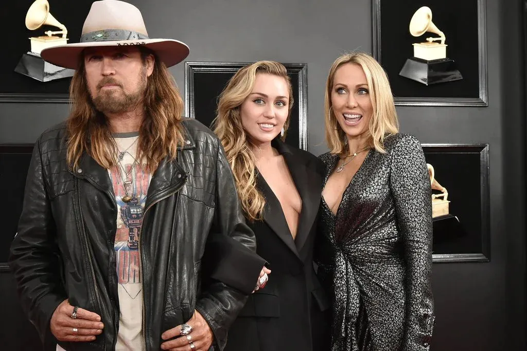 image_68c7889f93b62 Miley Cyrus Reacts to Dad Billy Ray’s New Romance: “I’m Being an Adult About It”