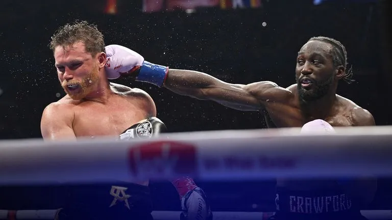 image_68c78bb07e95b The Hidden Truth Behind 12 Rounds: Why Did Canelo Alvarez Lose His “Killer Weapons” Against Terence Crawford?