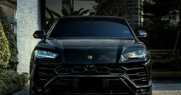 image_68c7b3692b6a4 Lil Wayne Left Speechless In Saudi Arabia After A Prince Turned An Airport Clash Into A Black Lamborghini Surprise