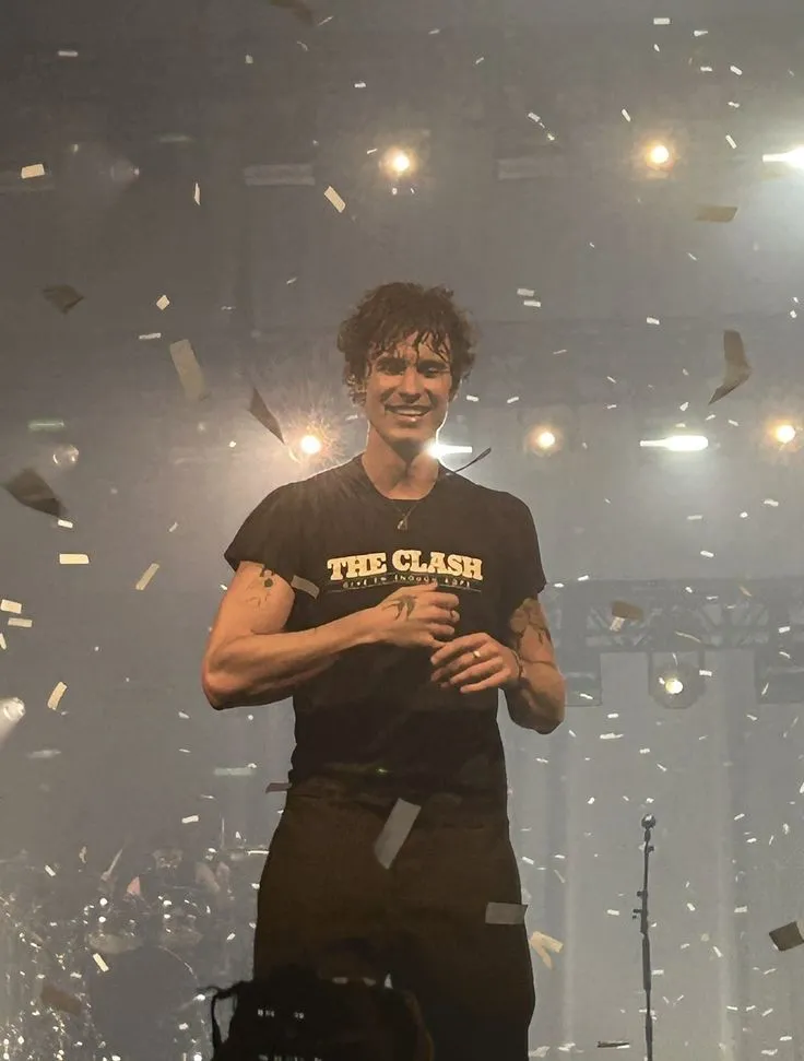 image_68c7bfc249b72 Shawn Mendes delivers an emotional performance in his new song “Why Why Why” – but the truth about his fear of becoming a father shocks fans!