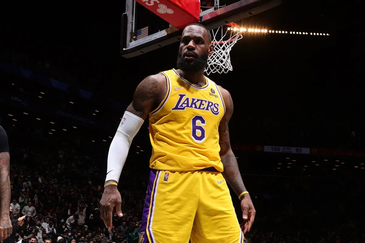 image_68c8ec830e6c7 LeBron James Is About to Make NBA History Once Again – Will He Become the First Player to Score 50,000 Combined Career Points? NBA Fans Are Holding Their Breath!