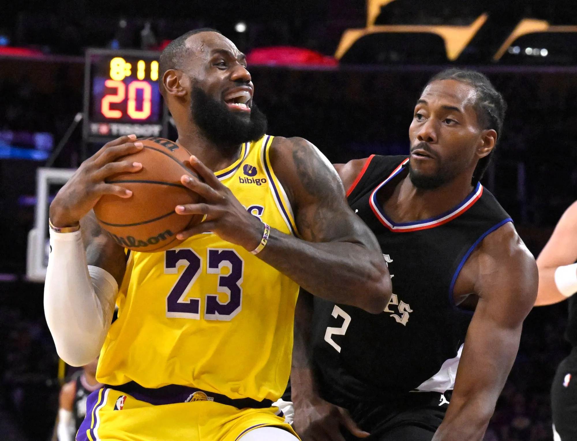 image_68c8f810c22ff Warriors Shadow Kawhi Leonard Like A Hunter, Waiting To Attack