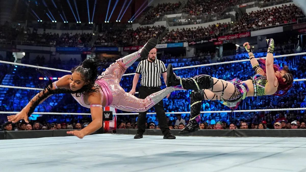 image_68c9142f3145d Bianca Belair Could Try Her Hand in the UFC – But Any Mom Would Be Panicked Seeing Her Get Punched to the Point of Bleeding!