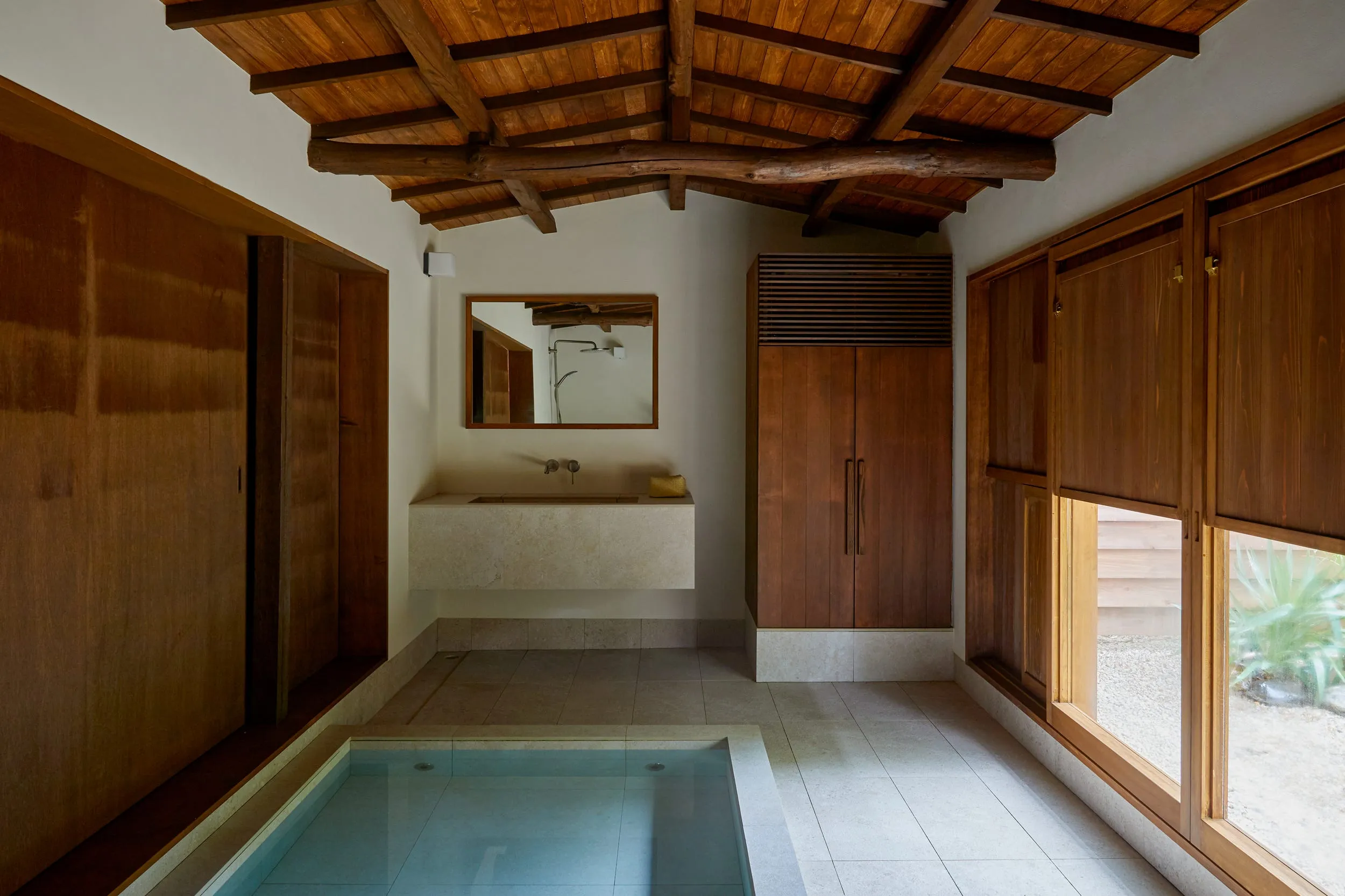 image_68c925a966c07 The 90-Year-Old Villa Filled With Zen Spaces