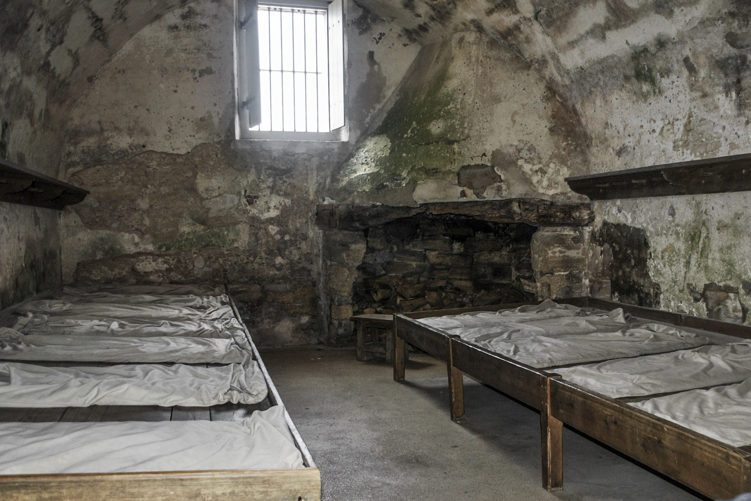 image_68c928858a341 If you’re scared of ghosts, then don’t count these 20 most haunted places in America!
