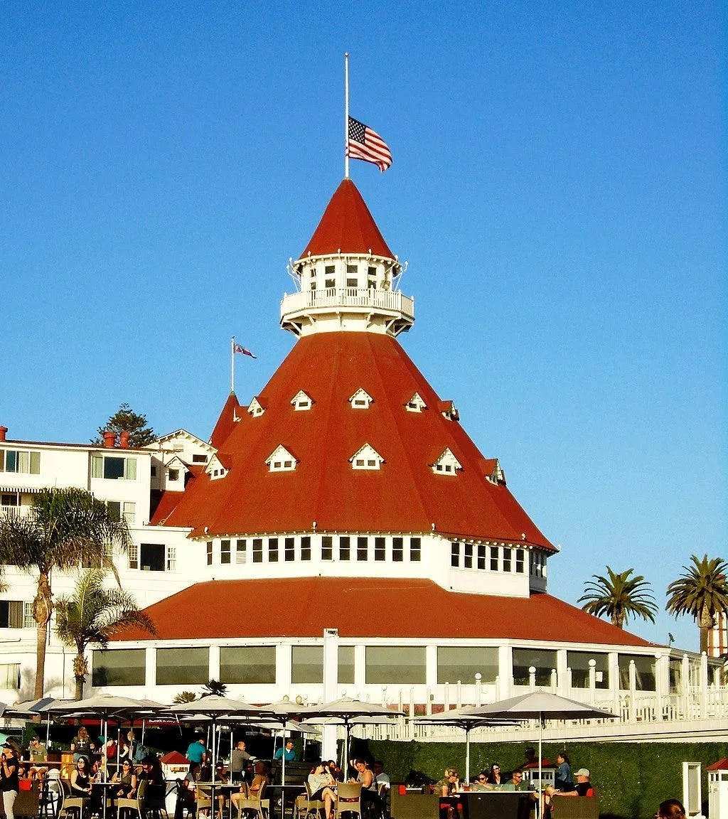 image_68c928a5a3793 If you’re scared of ghosts, then don’t count these 20 most haunted places in America!