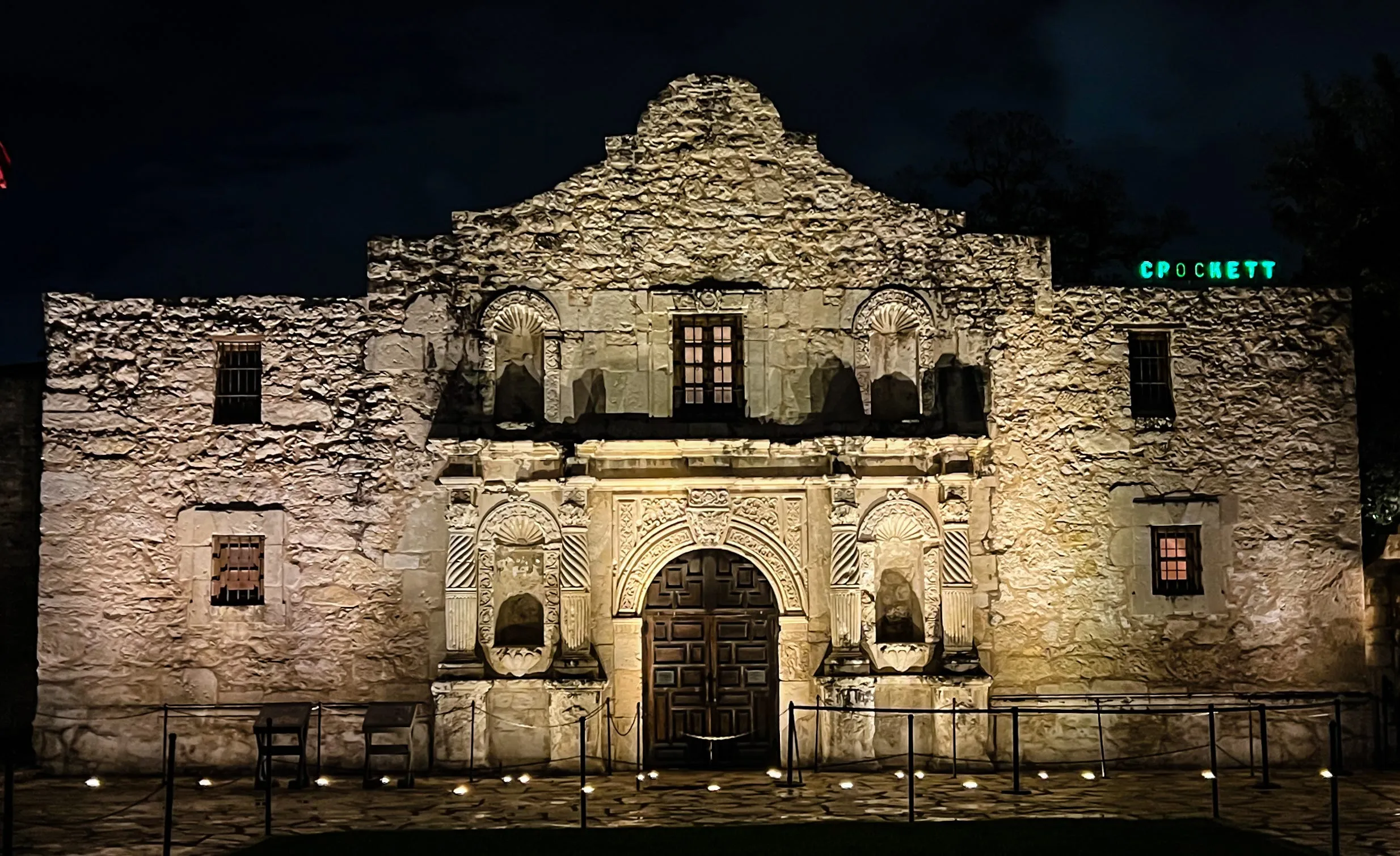 image_68c928a8bc40c If you’re scared of ghosts, then don’t count these 20 most haunted places in America!