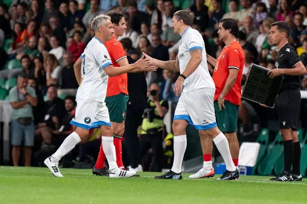 image_68ca131b20b12 Just Announced an Injury, Yet Usyk Is Playing Soccer – Outraged Fans Demand His Titles Be Stripped Immediately!