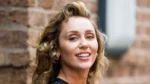 Miley Cyrus’s Secret to Earning Millions with Just Her Back: The Bare-Back Moment That Outshined Million-Dollar Endorsements