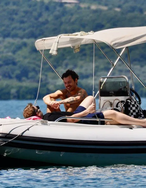 image_68ca334a317f0 Harry Styles Explodes on Social Media with Sexy Vacation Pics — Fans Are Totally Obsessed!