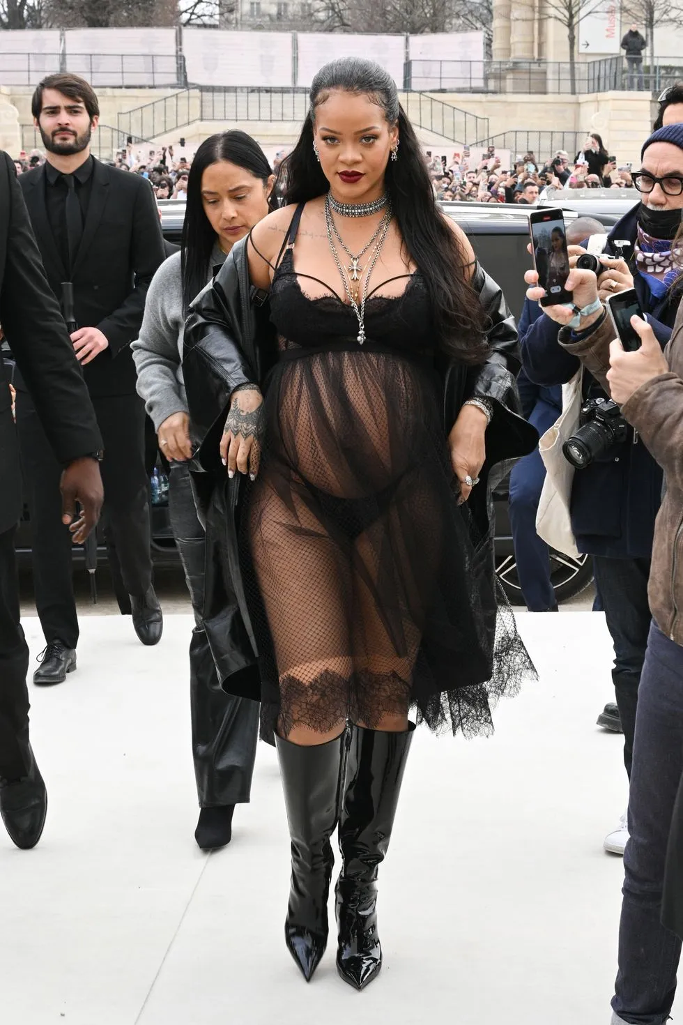 Rihanna and Cardi B’s Friendship Shattered After One Shocking Comment — Rihanna’s Cold Response Has the Internet Losing It
