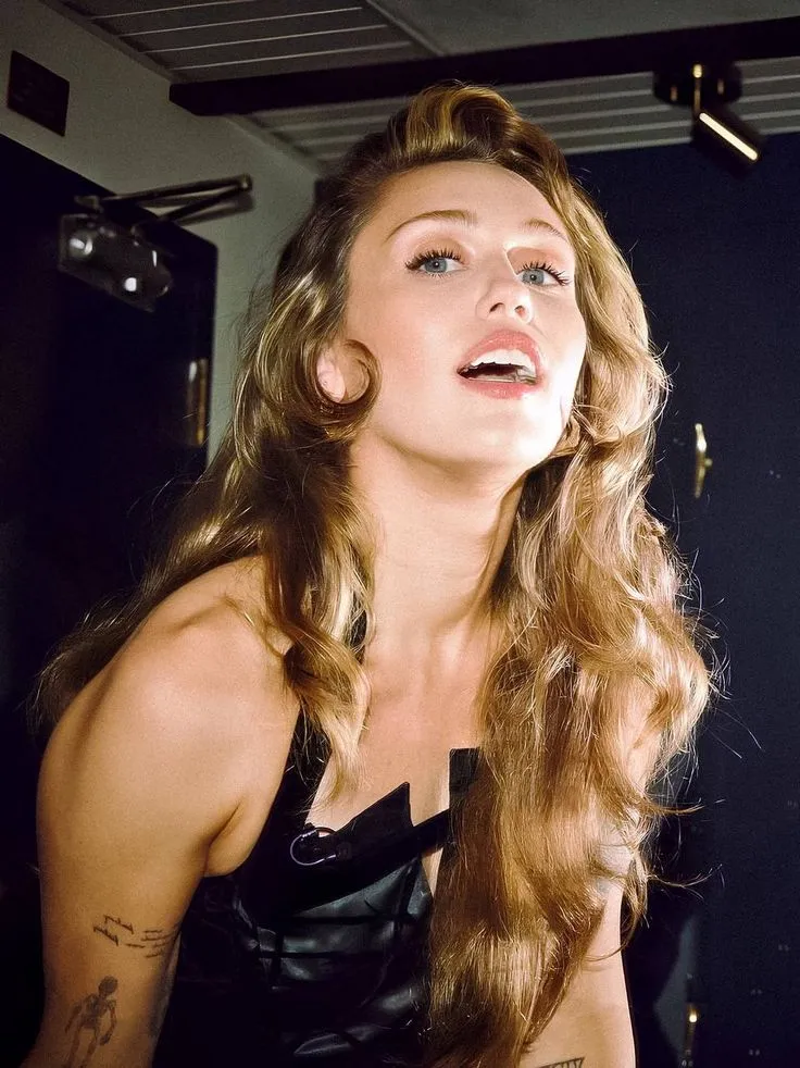 image_68ca76f32a4aa Miley Cyrus Confirms New Single “Secrets” Drops Friday, Fans Hail Her as “The Queen”