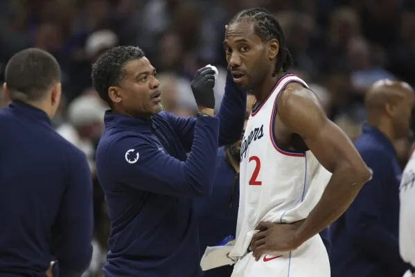 image_68ca7e97c9d28 Spurs Fans Cheer As NBA Turns Its Back On Kawhi Leonard In Salary Scandal