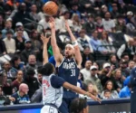 Klay Thompson Proves His Three-Point Shooting Is Still Dallas’ Deadliest Weapon