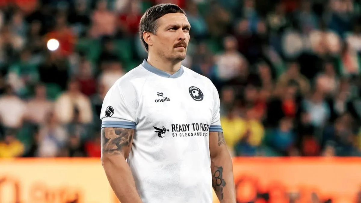 ‘Strip Him’ Fans React to Usyk Playing Soccer After Can’t Fight Parker