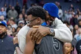 LeBron Suddenly Wants to Play with Bryce – NBA Experts Are Stunned, Could a Shocking Trade Be Coming?