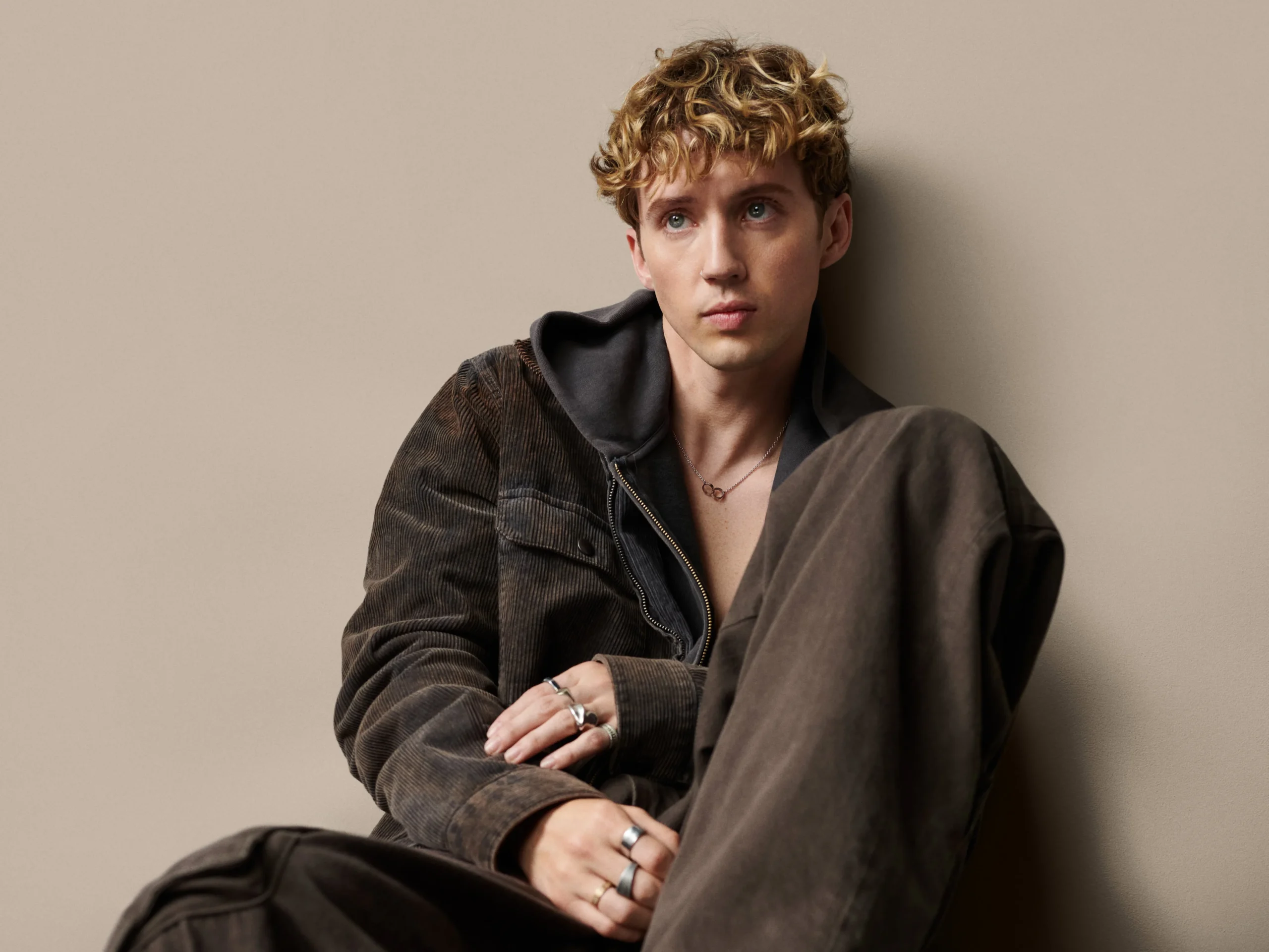 Troye Sivan Opens Up About His Admiration for Ariana Grande and Taylor Swift
