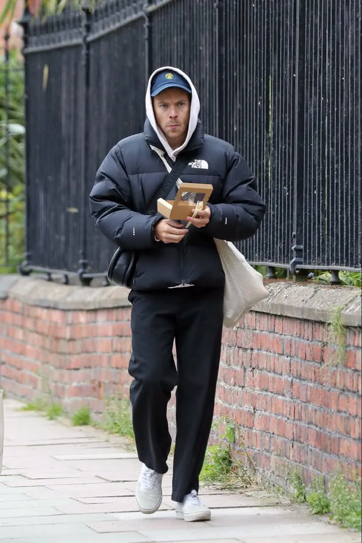 image_68cbd11eccbd7 Fans Are Stunned as Harry Styles Admits He Only Dates in Winter — And Here’s the Juiciest Reason!