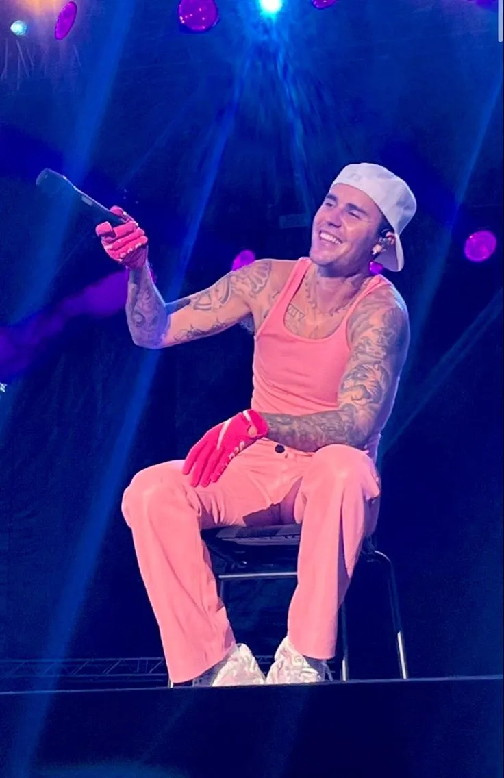 image_68ccbb7791146 Coachella Crowns Justin Bieber With a Jaw-Dropping Payday – But What He Did Backstage Is What Really Sent the Internet Into Meltdown!