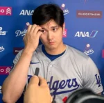 Shohei Ohtani’s Stunning Offer Leaves Fans Asking Outfielder by Day Closer by Night