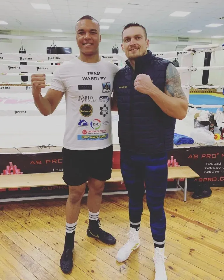 image_68cd186bb8121 Is Usyk About to Step into the Ring with… His Former Sparring Partner – Could the Heavyweight Title Defense Explode?