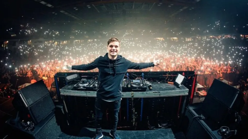 image_68ce034398277 Martin Garrix Started as DJ Marty at Age 10 Performing at a Wedding — But What Happened After His First Gig Will Shock EDM Fans