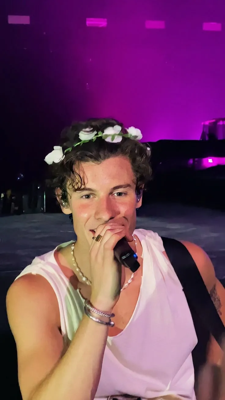 image_68ce1d1ca515f Shawn Mendes Makes a Surprise Appearance at a Toronto Grocery Store — Fans Freak Out Over How Down-to-Earth Their ‘Crush’ Really Is!