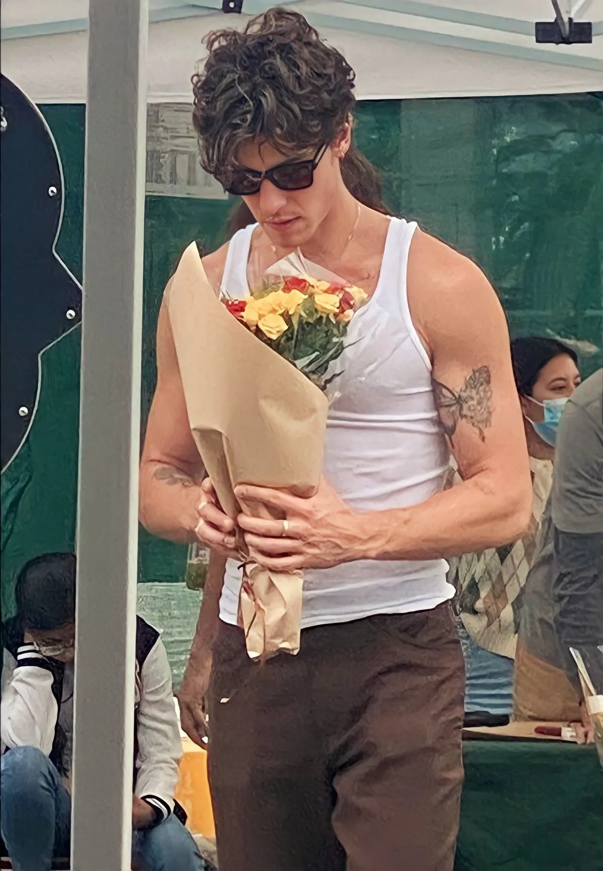 Shawn Mendes Makes a Surprise Appearance at a Toronto Grocery Store — Fans Freak Out Over How Down-to-Earth Their ‘Crush’ Really Is!