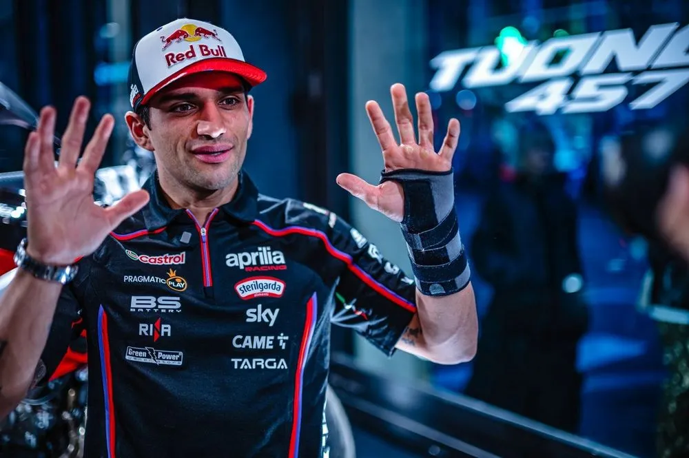 image_68d0a4415b46b Behind the ‘Frustrations’: How Jorge Martin Is Really Adapting to Aprilia