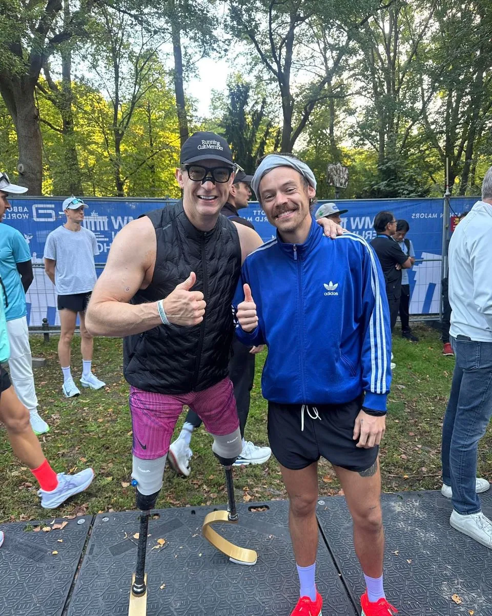 Fans Shocked: Harry Styles Crushes Berlin Marathon in Under 3 Hours — You Won’t Believe His Pace! 19 Fans Shocked: Harry Styles Crushes Berlin Marathon in Under 3 Hours — You Won’t Believe His Pace!