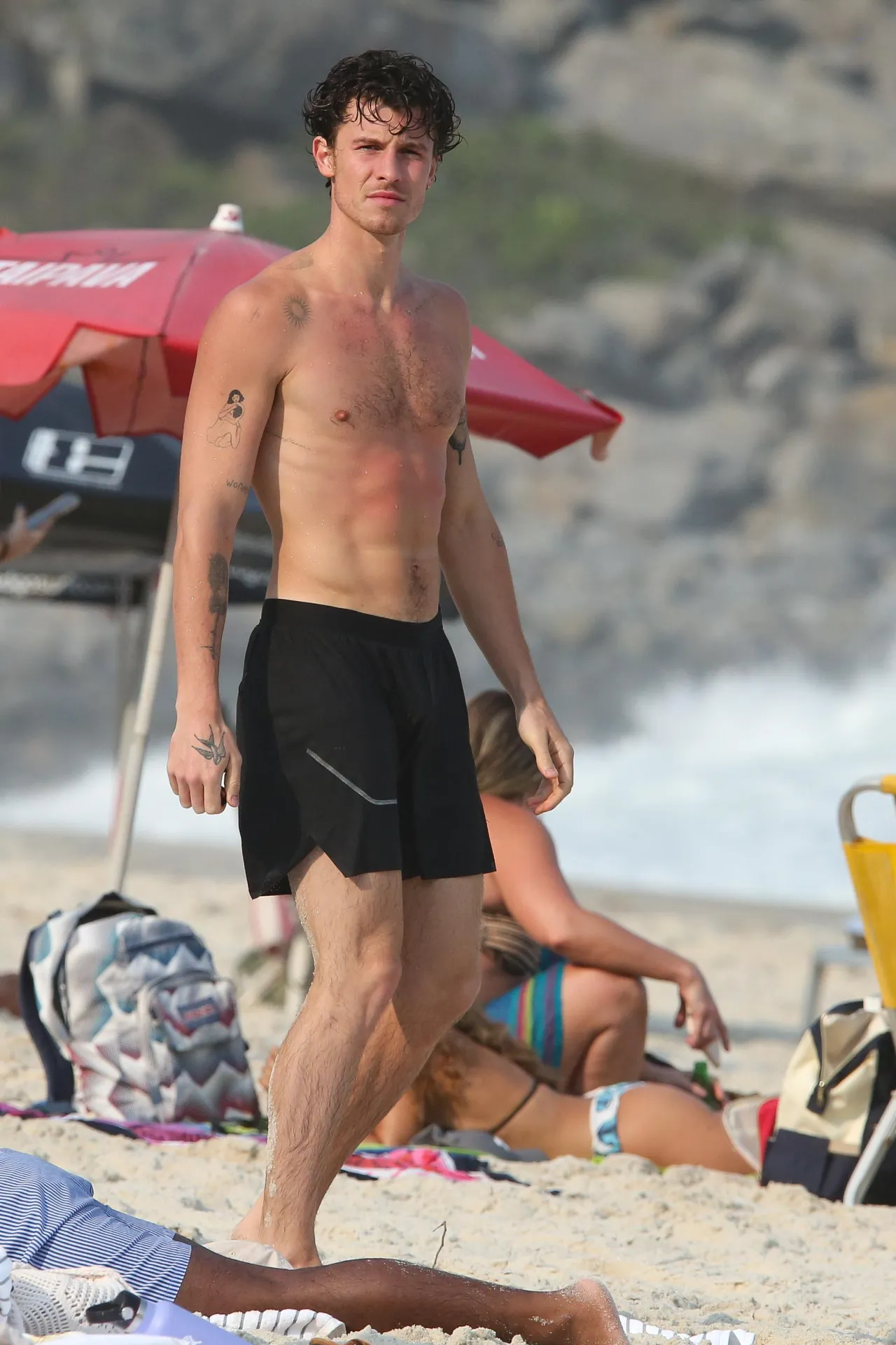 image_68d0bfd7514a4 Fans Catch Shawn Mendes Enjoying the Sun on Brazilian Shores